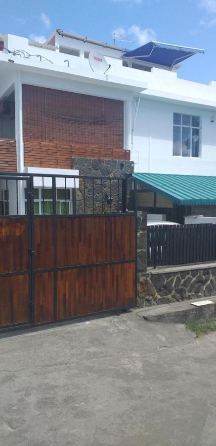 Corinne Villa A 300M From The Beach Гранд Байе Екстериор снимка
