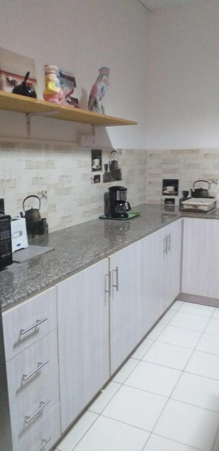 Corinne Villa A 300M From The Beach Гранд Байе Екстериор снимка
