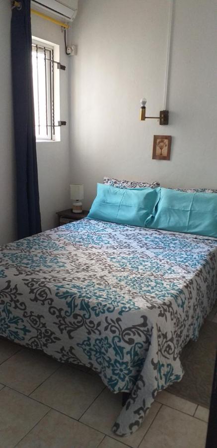 Corinne Villa A 300M From The Beach Гранд Байе Екстериор снимка