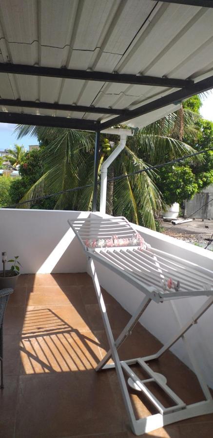 Corinne Villa A 300M From The Beach Гранд Байе Екстериор снимка
